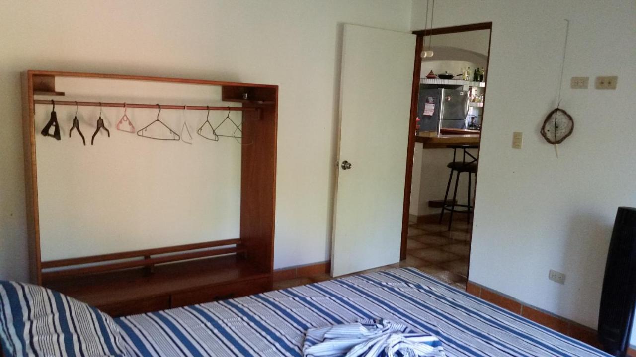 Puerto Jiménez Embassy House B&B 외부 사진